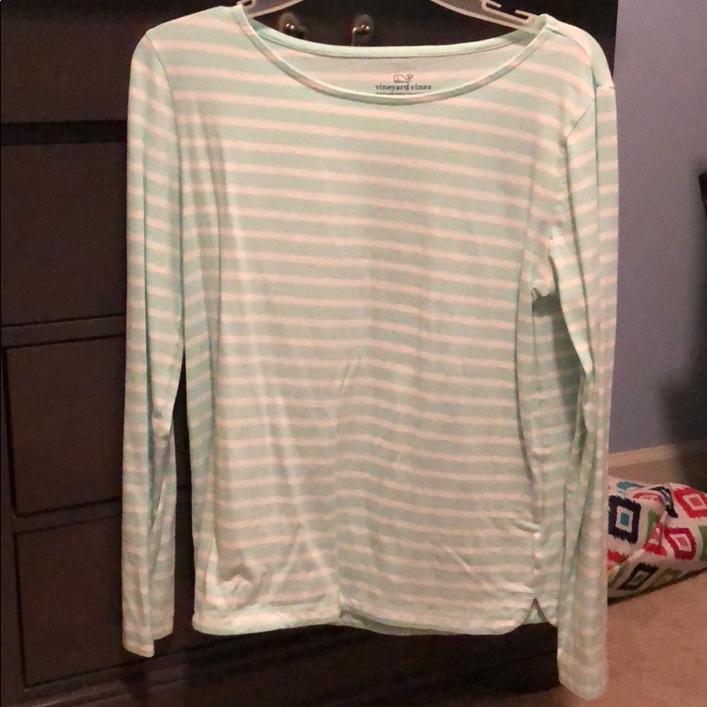 Vineyard vines long sleeve shirt